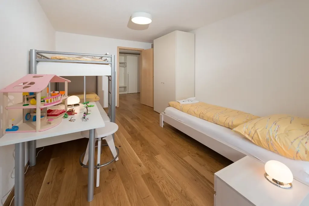 schlafzimmer ferienwohnung millegga graechen 04